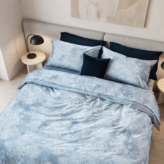 Les Uniques Galizzi 1949 duvet bedding set in a modern bedroom