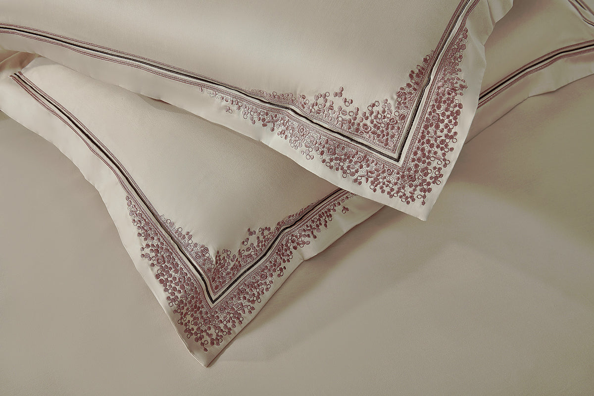 Malva Duvet Bedding Set by Fazura Home