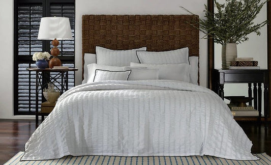 Seersucker Duvet Bedding Set with Black Piping on Duvet Cover & Pillow Shams